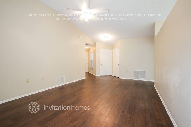 Building Photo - 515 49th St E