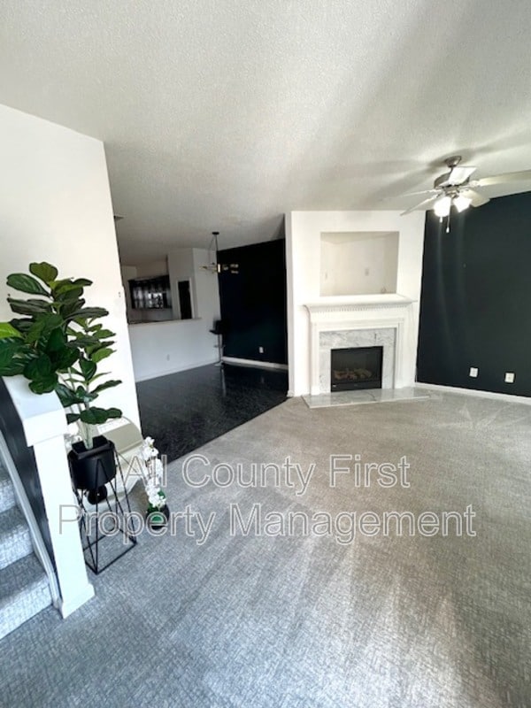 Foto del edificio - 4564 Parkview Square