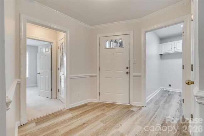 Foto del edificio - 13822 Queens Harbor Rd