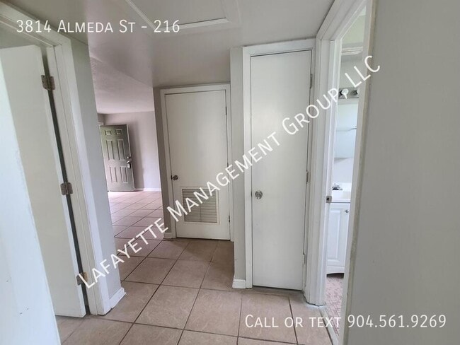 Building Photo - 3814 Almeda St