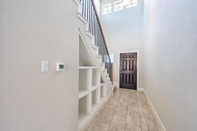 Foto del edificio - 3432 Rooba St