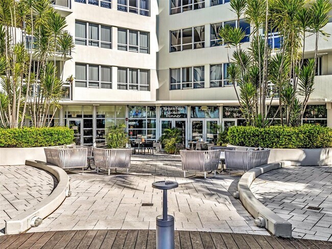 Foto del edificio - 1500 Bay Rd