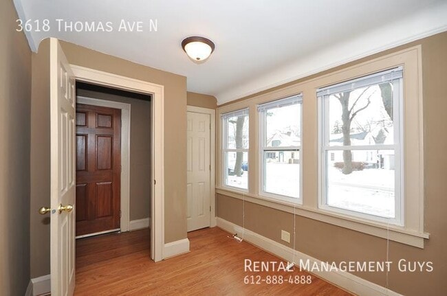 Building Photo - 3618 N Thomas Ave