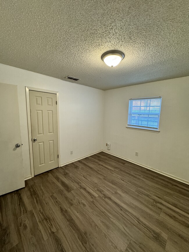 2nd bedroom - 1031 S 14th St