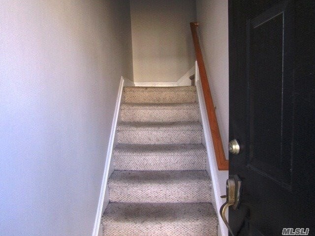 Building Photo - 81-52 Langdale St
