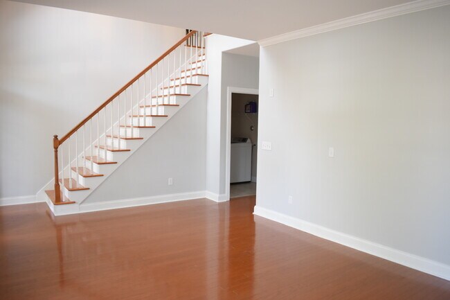 Building Photo - 1309 Wakefield Ct