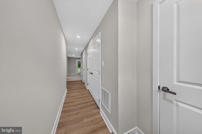 Building Photo - 1863 Bergerac Ct