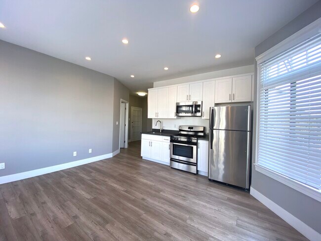 Building Photo - 2055 Polk St