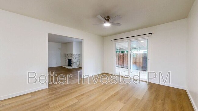 Foto del edificio - 570 Pomo Dr