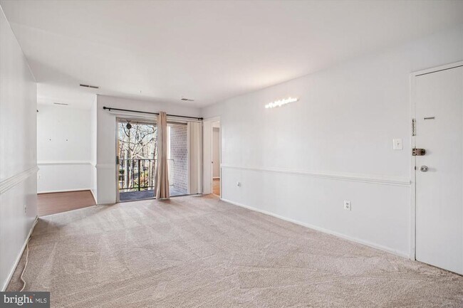 Foto del edificio - 3356 Woodburn Rd