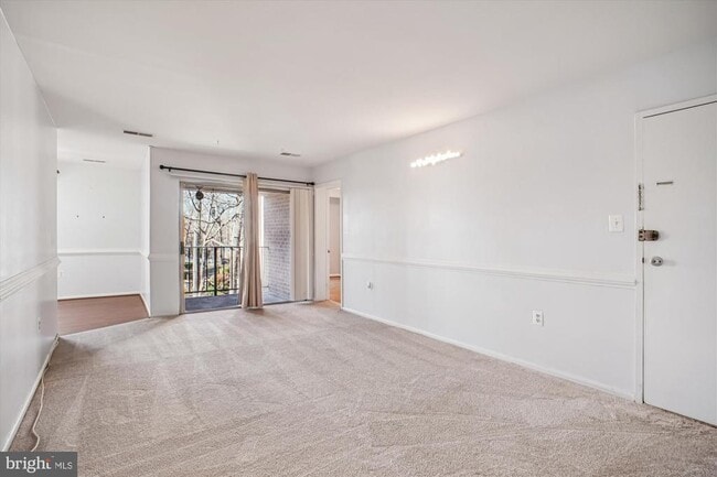 Building Photo - 3356 Woodburn Rd