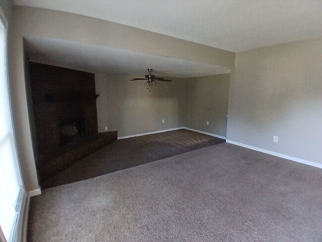 Building Photo - Newly Renovated Home In Raleigh
