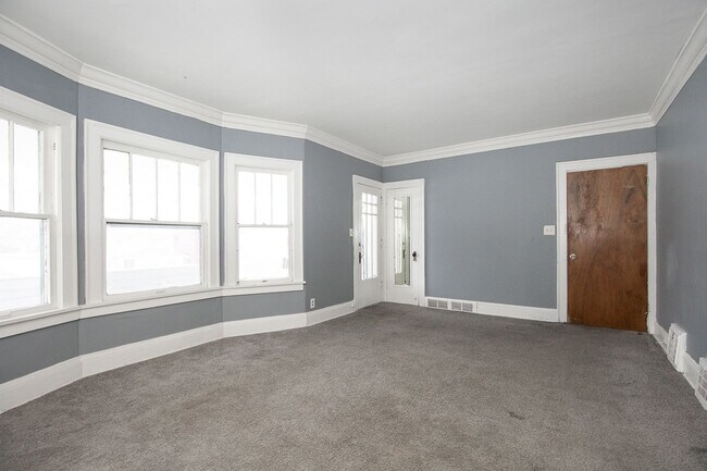 Foto del edificio - 3584 E 151st St