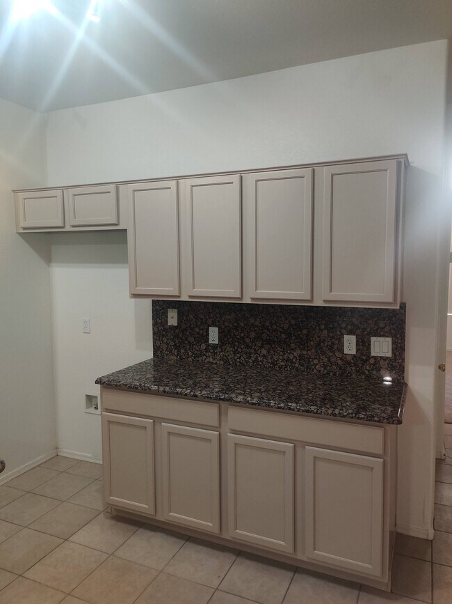 Foto del edificio - 24807 N 37th Ln