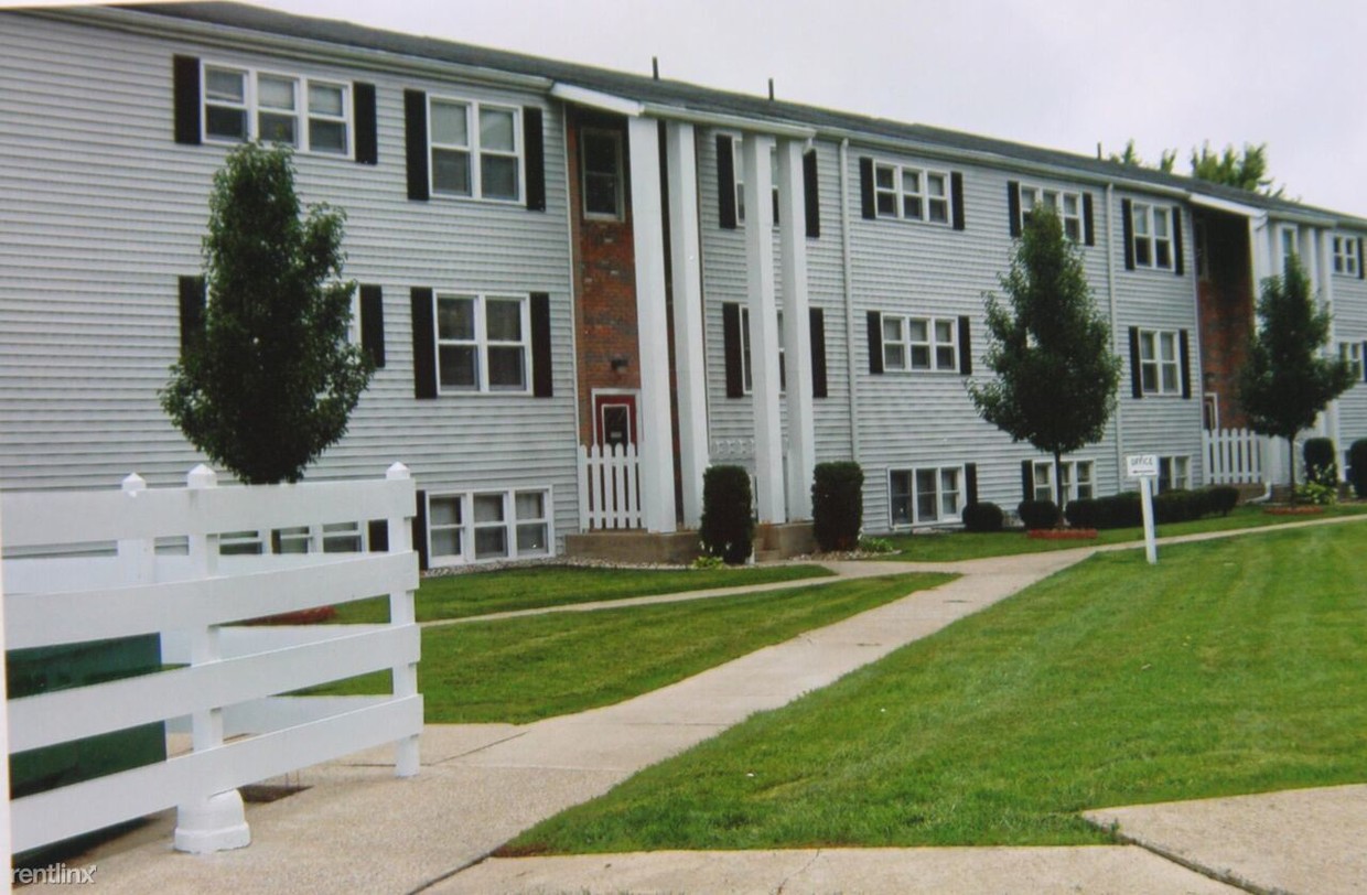 Primary Photo - 1000 E Lafayette St