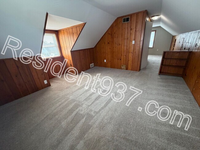 Foto del edificio - 3 bed 1 bath home