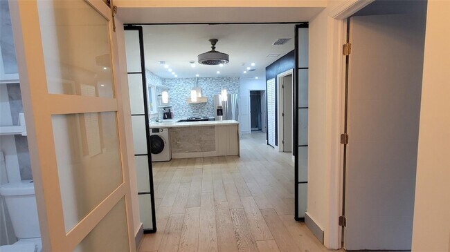 Foto del edificio - 512 NW 15th Terrace