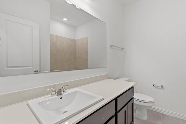 Foto del edificio - 2227 Lantana Dr