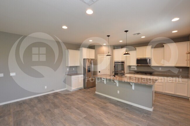 Building Photo - 286 N Scott Dr