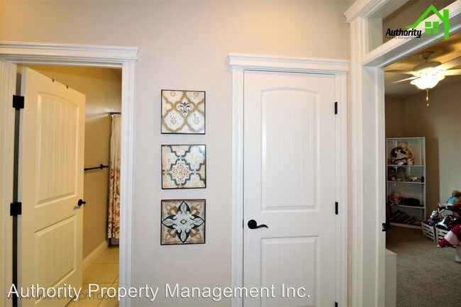 Foto del edificio - 4 br, 2 bath House - 611 Mill Valley Parkway