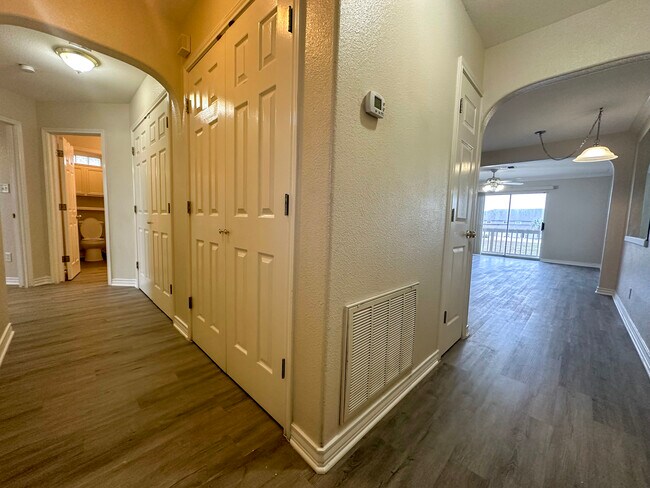 Building Photo - 15426 Grass Cay Ct