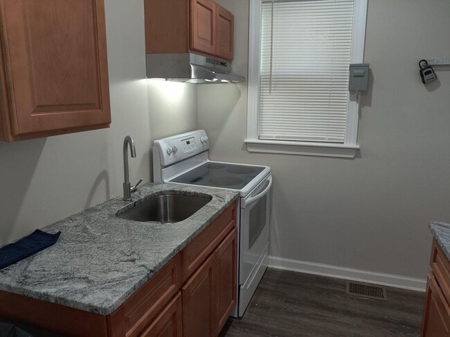 Photo - 5535 Crowson St Apartment