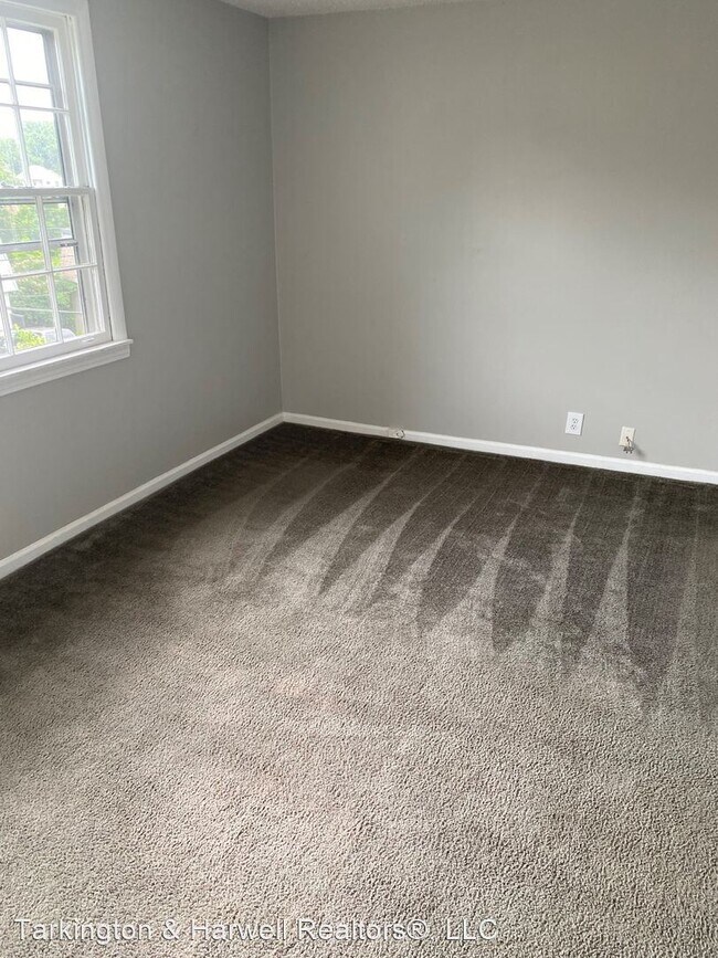 Foto del edificio - 2 br, 1.5 bath House - 2312 Oak Court