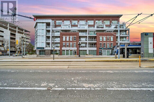 Building Photo - 188-188 King St S