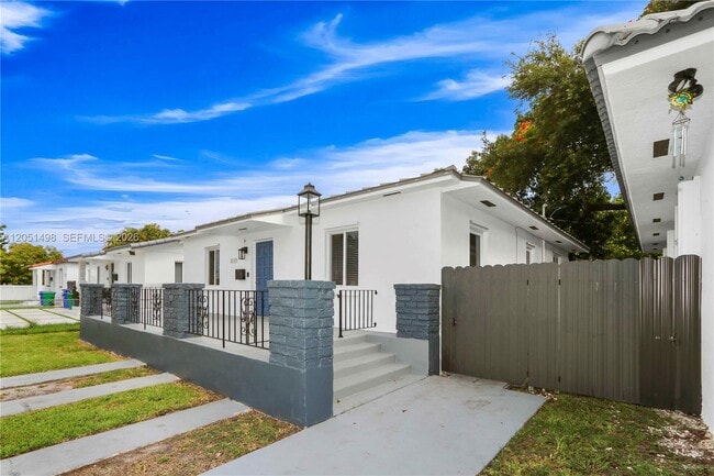 Foto del edificio - 3171 NW 17th St