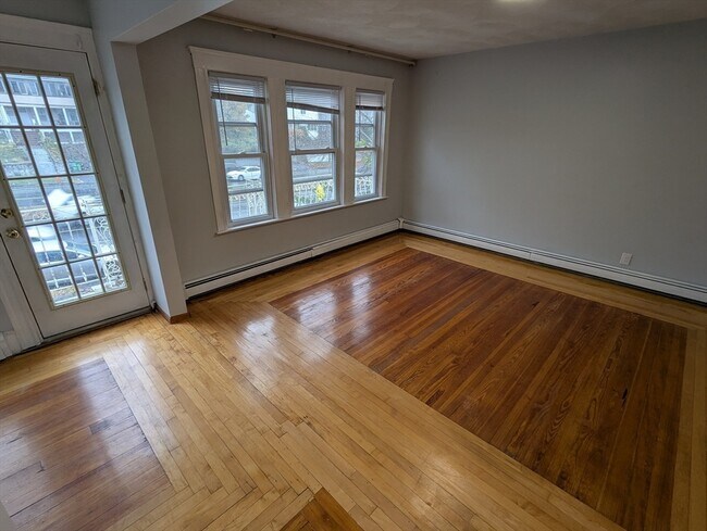 Foto del edificio - 378 Fellsway W