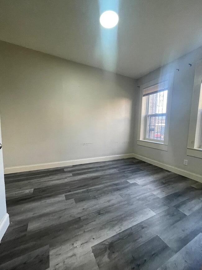 237 Fowler ave 3 - 238 Fowler Ave