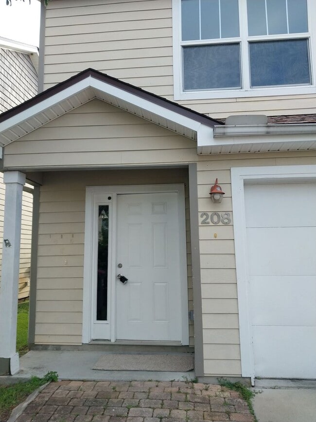 Building Photo - 208 Callaway Chase Ln