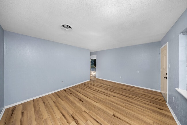Foto del edificio - 5011 SE Avalon Ave