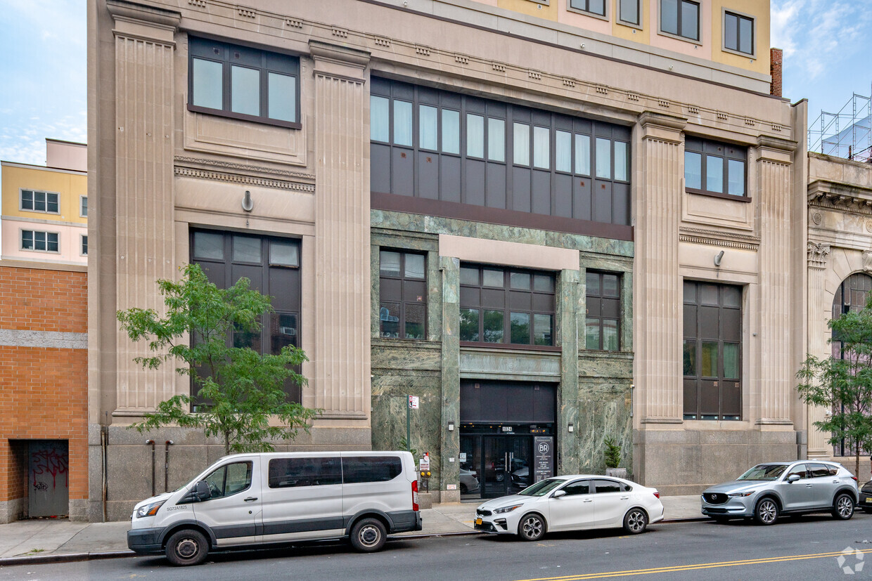 Building Photo - The Brooklyn-Roosevelt