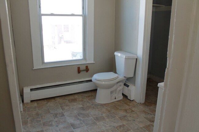 Foto del edificio - 20 Bellevue St