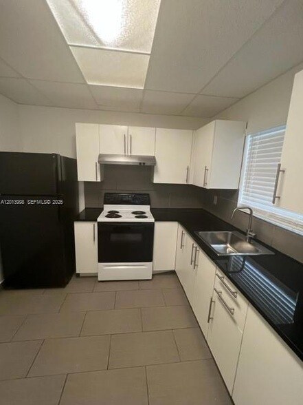 Foto del edificio - 15153 NE 6th Ave