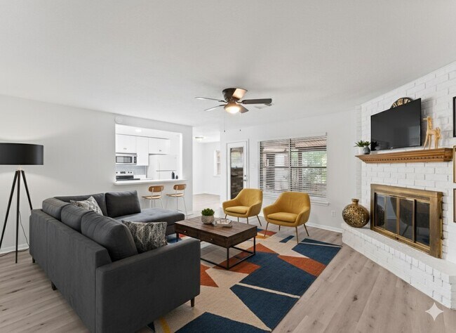 Building Photo - 2122 Briar Cir