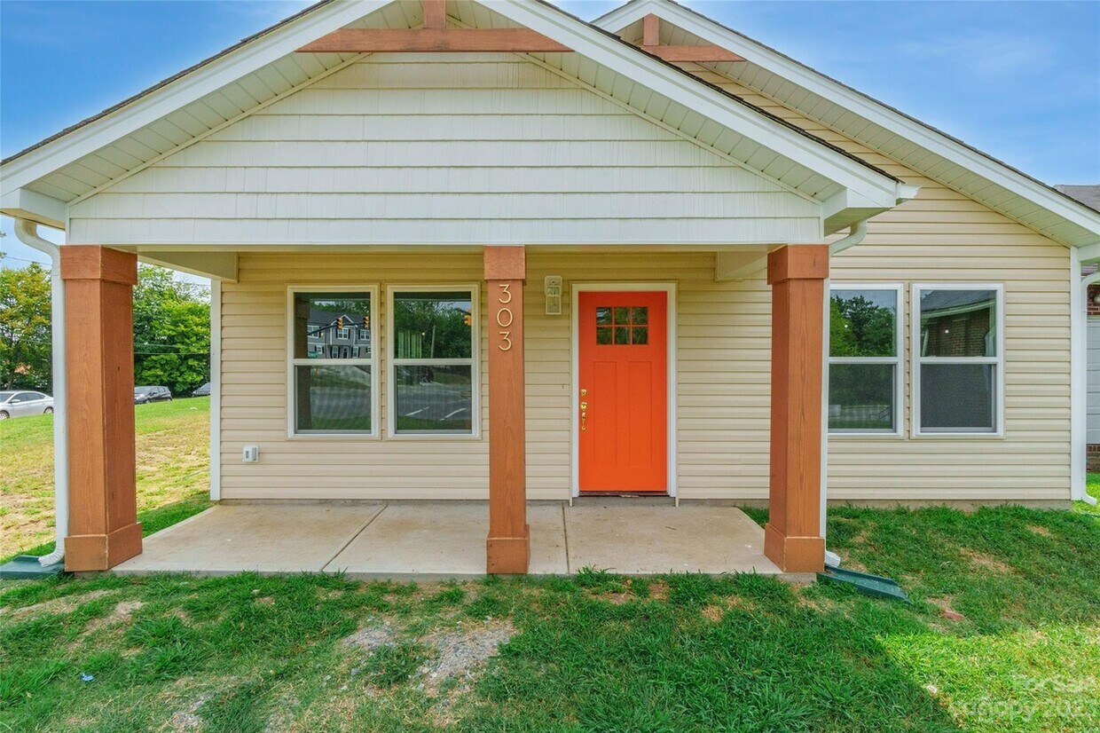Primary Photo - 303 Cabarrus Ave W
