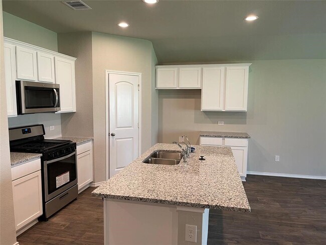 Building Photo - 13872 Rock Island Trl