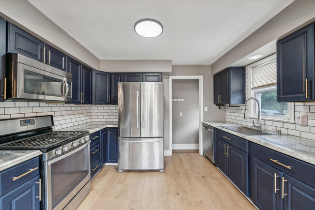 cocina - 1639 Harwich Rd