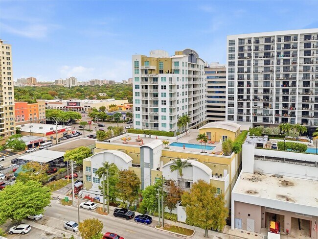 Foto del edificio - 3180 SW 22nd Terrace