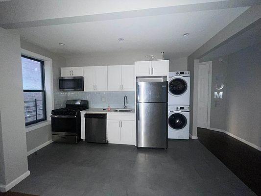 Foto principal - 3 bedroom in BRONX NY 10468