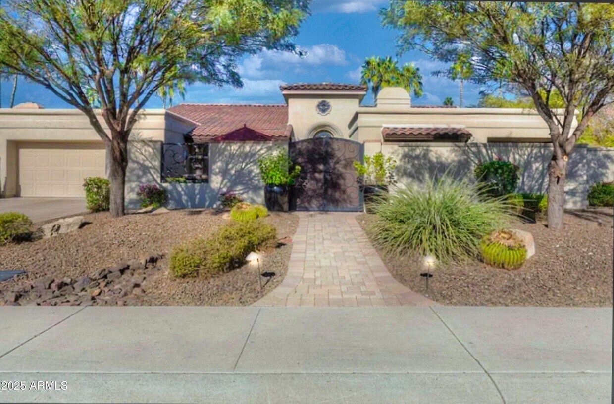 Foto principal - 9740 E Gold Dust Ave