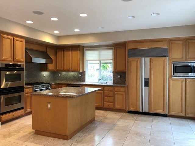 Building Photo - Lovely Willow Glen home with large lush yard on quiet cul-de-sac