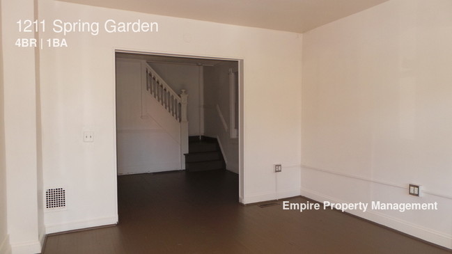 Foto del edificio - 4 Bedroom Home for Rent in Easton