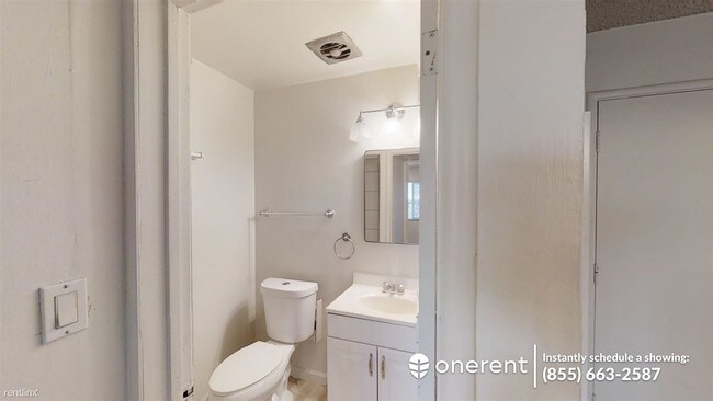 Foto del edificio - 5470 Camden St