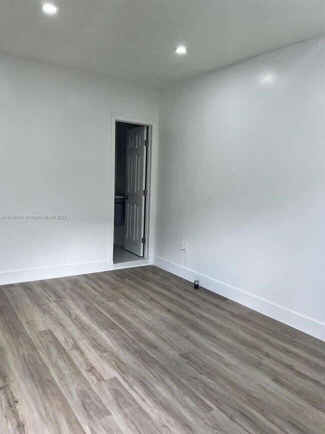 Building Photo - 14865 SW 176th Terr