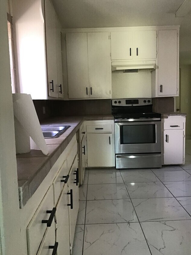 Foto principal - OL811/8171/2-Holmes, Kelsey