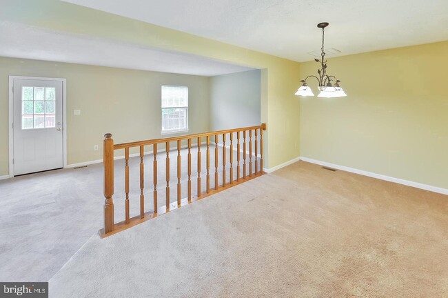 Building Photo - 81 Stoneshire Dr