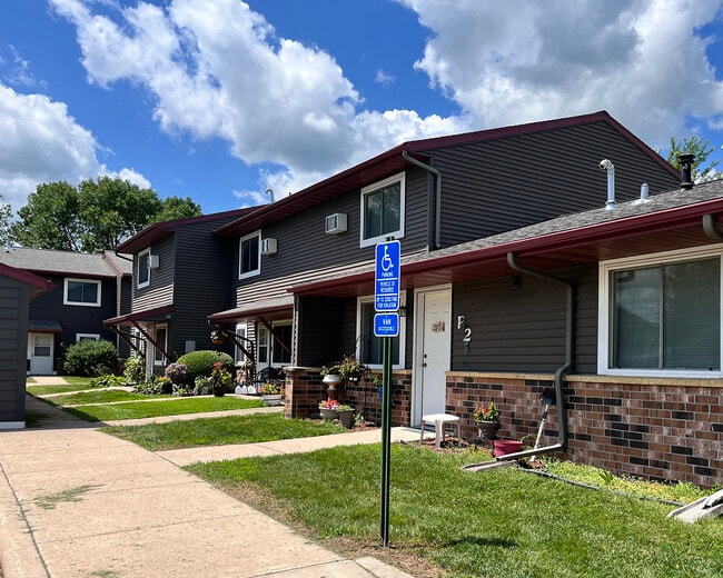 Building Photo - Sunrise Manor